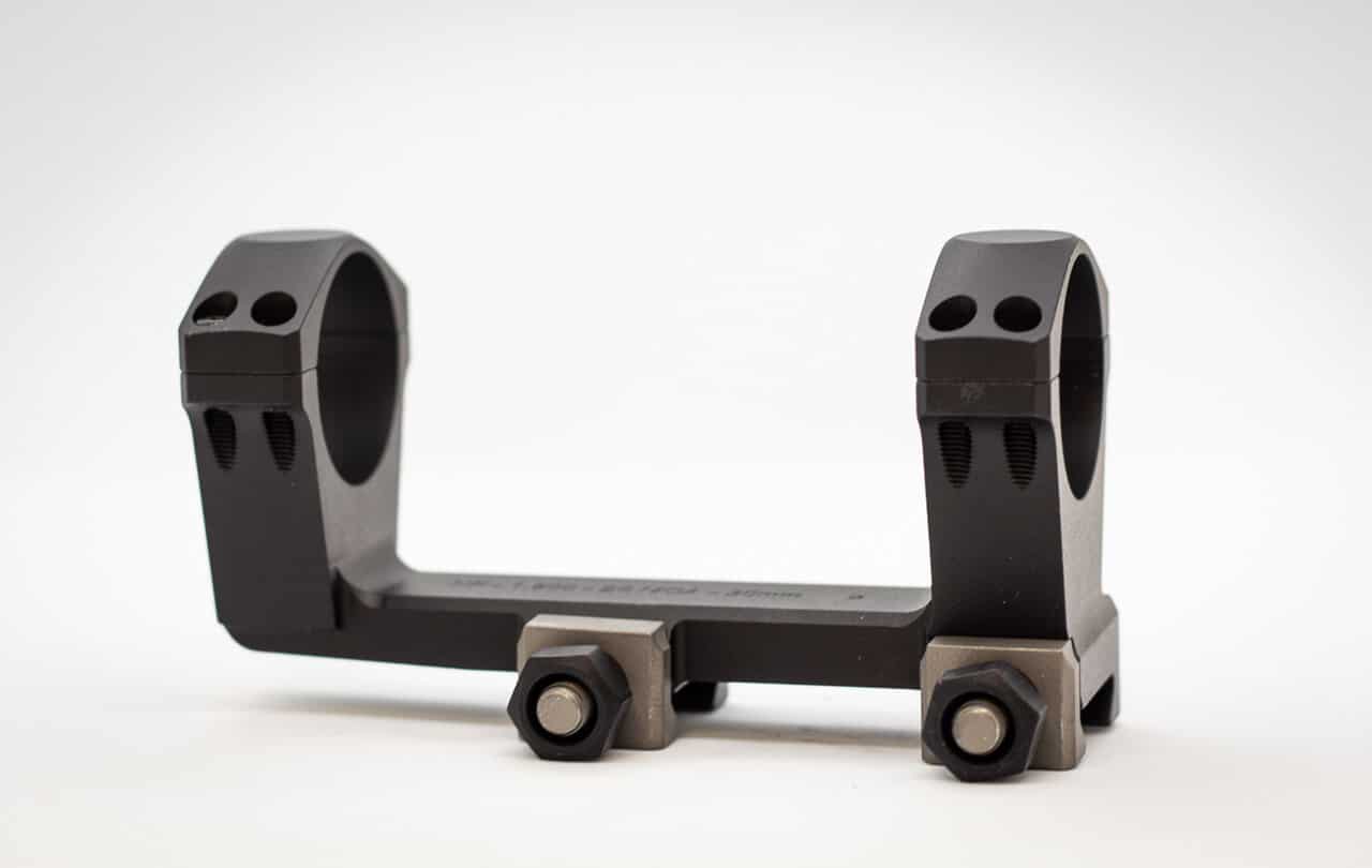 Nightforce 30mm Ultralite 20MOA Unimount